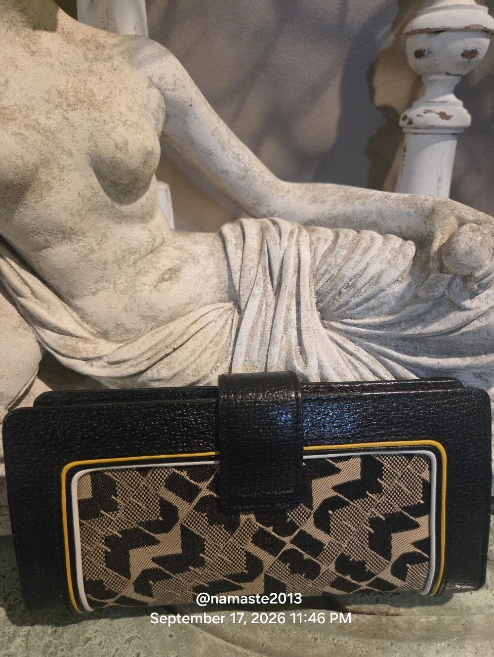 L.A.M.B. Gwen Stefani Signature/Icon Stencil Wallet Designer Leather Luxury #812
